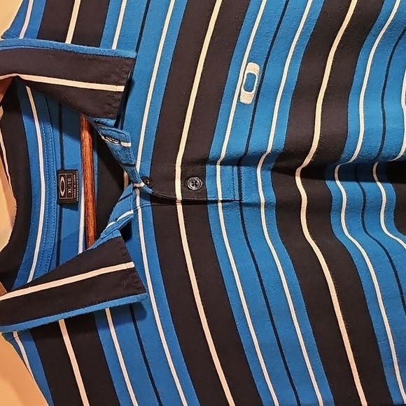 Oakley Other - OAKLEY- Men's Blue Striped Polo SIZE XL